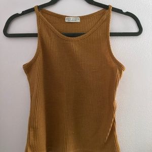 Comfortable tank